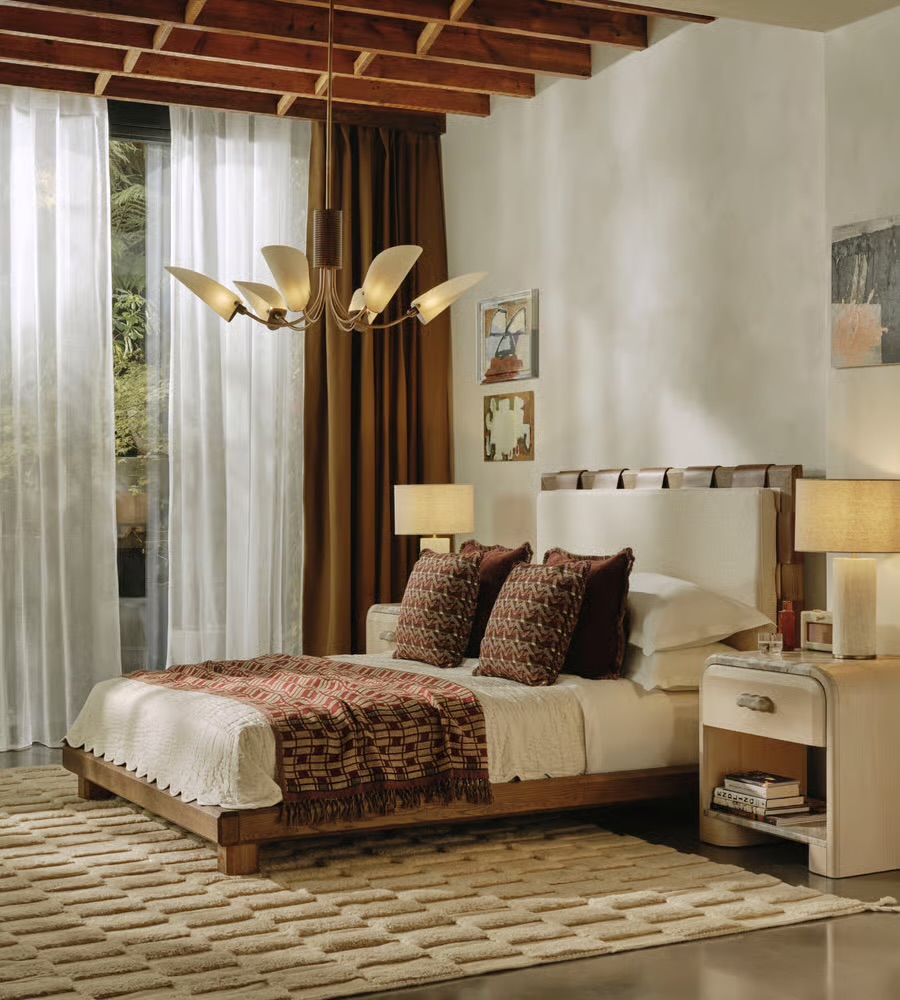 traverten tablalı masif meşe komodin, kavisli gövdeli modern bedside table, özel üretim ahşap çekmeceli komodin, traverten detaylı modern yatak odası komodini, raflı masif ahşap bedside table tasarımı