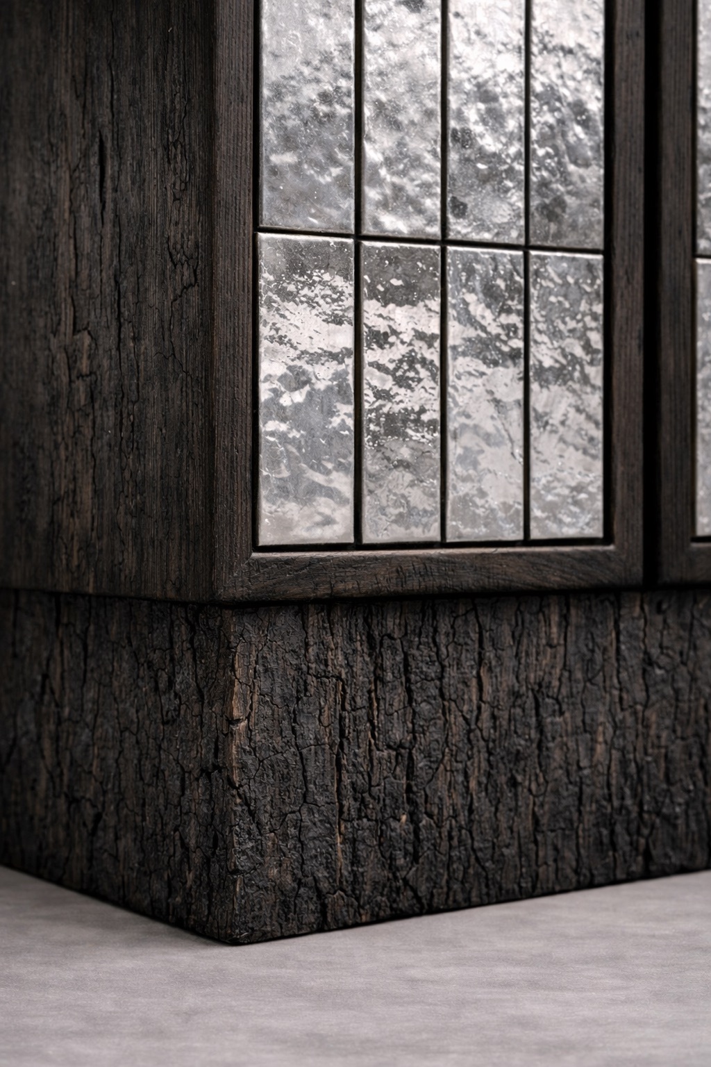 yanik ahsap vitrin bufe tasarimi, seramik panelli modern vitrin dolap, ozel uretim cam kapakli bufe, shou sugi ban designer vitrin modeli, statement modern depolama mobilyasi