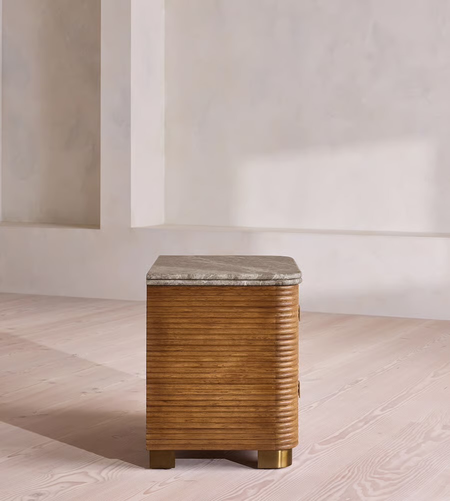 geometrik oyma ahsap komodin tasarimi, mermer tablalı modern bedside table, ozel uretim ahsap komodin tasarimi, pirinc ayakli luxury komodin, mimari desenli modern komodin