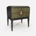 pirinc kaplama modern komodin tasarimi, luxury bedside table pirinc detayli, ozel uretim modern komodin tasarimi, koyu ahsap govdeli modern komodin, pirinc detayli luxury komodin