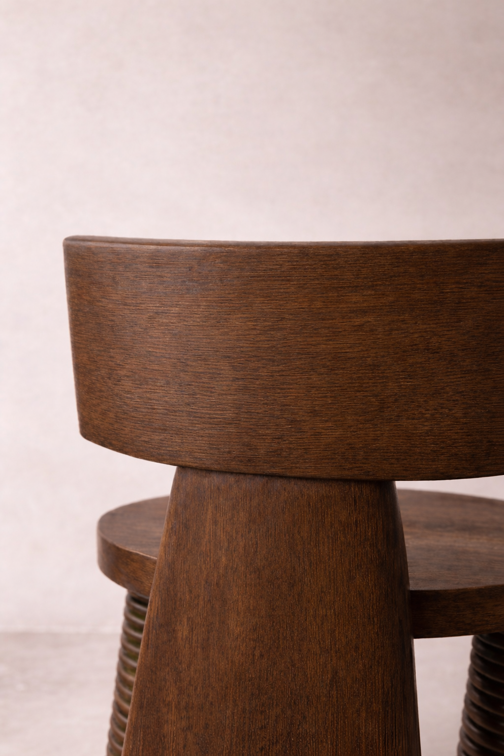 torna ayaklı masif ahşap sandalye, heykelsi tasarım sandalye özel ölçü, modern rustic yemek sandalyesi sipariş mobilya, ısmarlama mobilya ahşap sandalye tasarım, artisan masif ahşap sandalye ceviz meşe