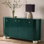 yesil lake oval form bufe tasarimi, pirinc kulplu modern sideboard, ozel uretim lake bufe dolabi, kure ayakli modern bufe tasarimi, high gloss modern bufe