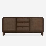 meşe gövdeli rattan panel büfe, japandi tarzı doğal ahşap sideboard tasarımı, masif meşe çekmeceli rattan kapaklı büfe, özel üretim skandinav stil büfe dolabı, doğal dokulu minimal ahşap büfe