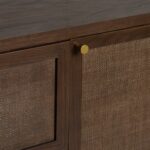 meşe gövdeli rattan panel büfe, japandi tarzı doğal ahşap sideboard tasarımı, masif meşe çekmeceli rattan kapaklı büfe, özel üretim skandinav stil büfe dolabı, doğal dokulu minimal ahşap büfe