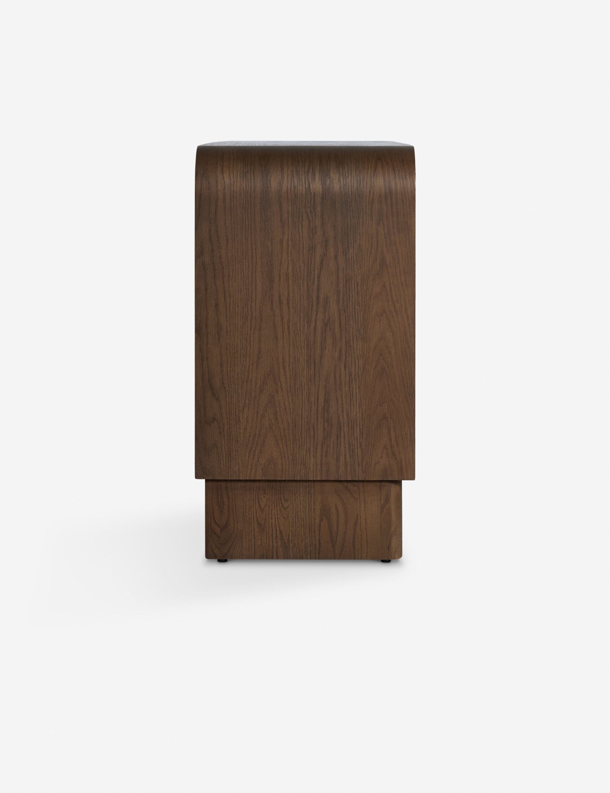 meşe gövdeli rattan panel büfe, japandi tarzı doğal ahşap sideboard tasarımı, masif meşe çekmeceli rattan kapaklı büfe, özel üretim skandinav stil büfe dolabı, doğal dokulu minimal ahşap büfe