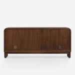 meşe gövdeli rattan panel büfe, japandi tarzı doğal ahşap sideboard tasarımı, masif meşe çekmeceli rattan kapaklı büfe, özel üretim skandinav stil büfe dolabı, doğal dokulu minimal ahşap büfe