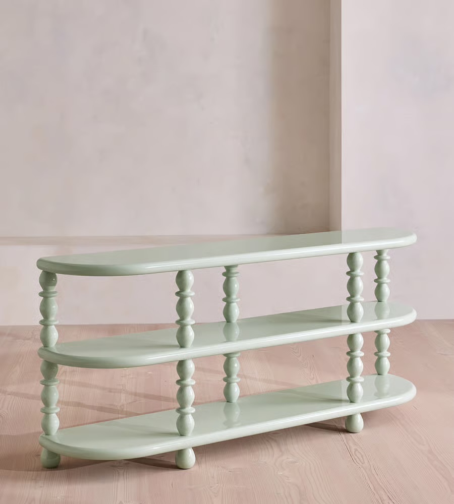 torna ayaklı açık raflı dresuar, lake yüzey üç katlı konsol masa, oval köşeli modern dresuar tasarımı, özel üretim dekoratif açık raflı dresuar, modern klasik torna ayaklı konsol masası