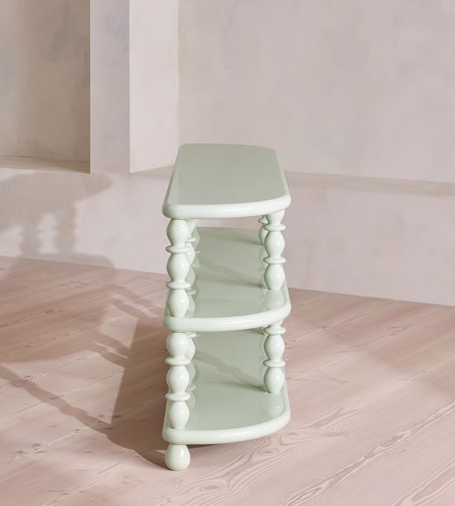 torna ayaklı açık raflı dresuar, lake yüzey üç katlı konsol masa, oval köşeli modern dresuar tasarımı, özel üretim dekoratif açık raflı dresuar, modern klasik torna ayaklı konsol masası