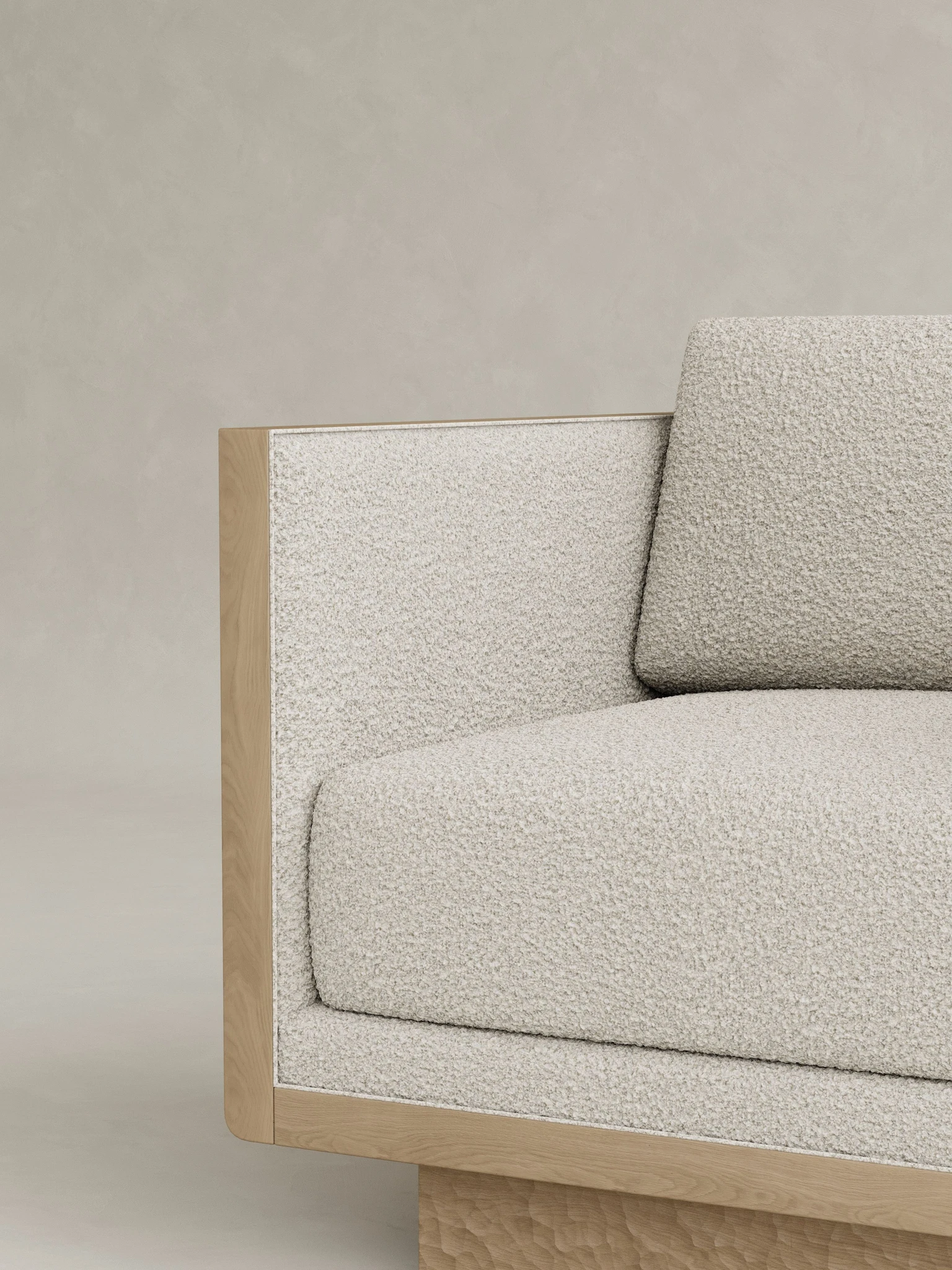 masif ahşap kasalı koltuk dokulu yüzey özel ölçü, boucle kumaş modern koltuk sipariş mobilya, ısmarlama mobilya heykelsi ahşap koltuk tasarım, doğal meşe kasa modern koltuk minimal stil, özel üretim modern koltuk ahşap detay