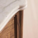 kök kaplama dalgalı çekmeceli şifonyer, mermer tablalı luxury ahşap şifonyer, pirinç kulplu modern klasik chest, özel üretim kök kaplama çekmeceli dolap, dalgalı form tasarım şifonyer