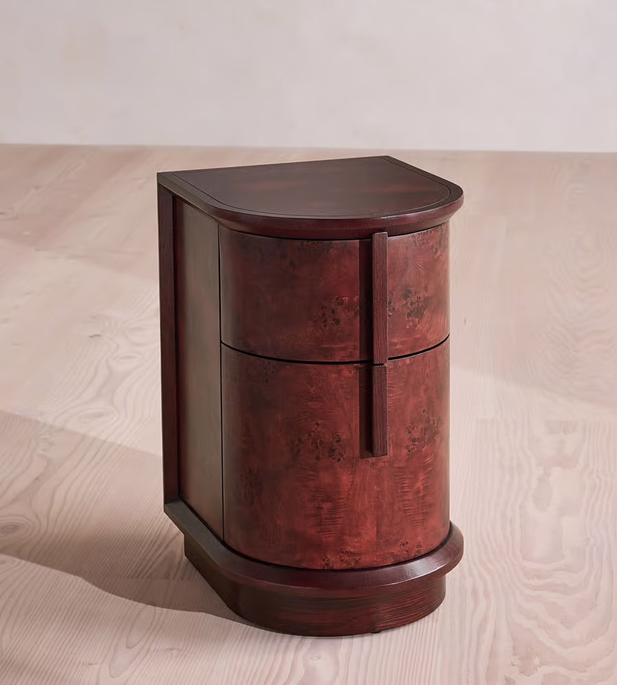 silindirik kök kaplama komodin, gizli kulplu modern bedside table, kök kaplama ahşap silindir komodin, özel üretim heykelsi yatak yanı dolabı, modern minimal ahşap komodin