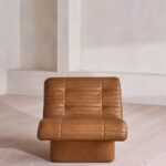 kapitone doseme modern berjer tasarimi, alcak oturumlu lounge armchair tasarimi, ozel uretim modern berjer koltuk, kapitone deri lounge chair tasarimi, modern mimari form lounge berjer