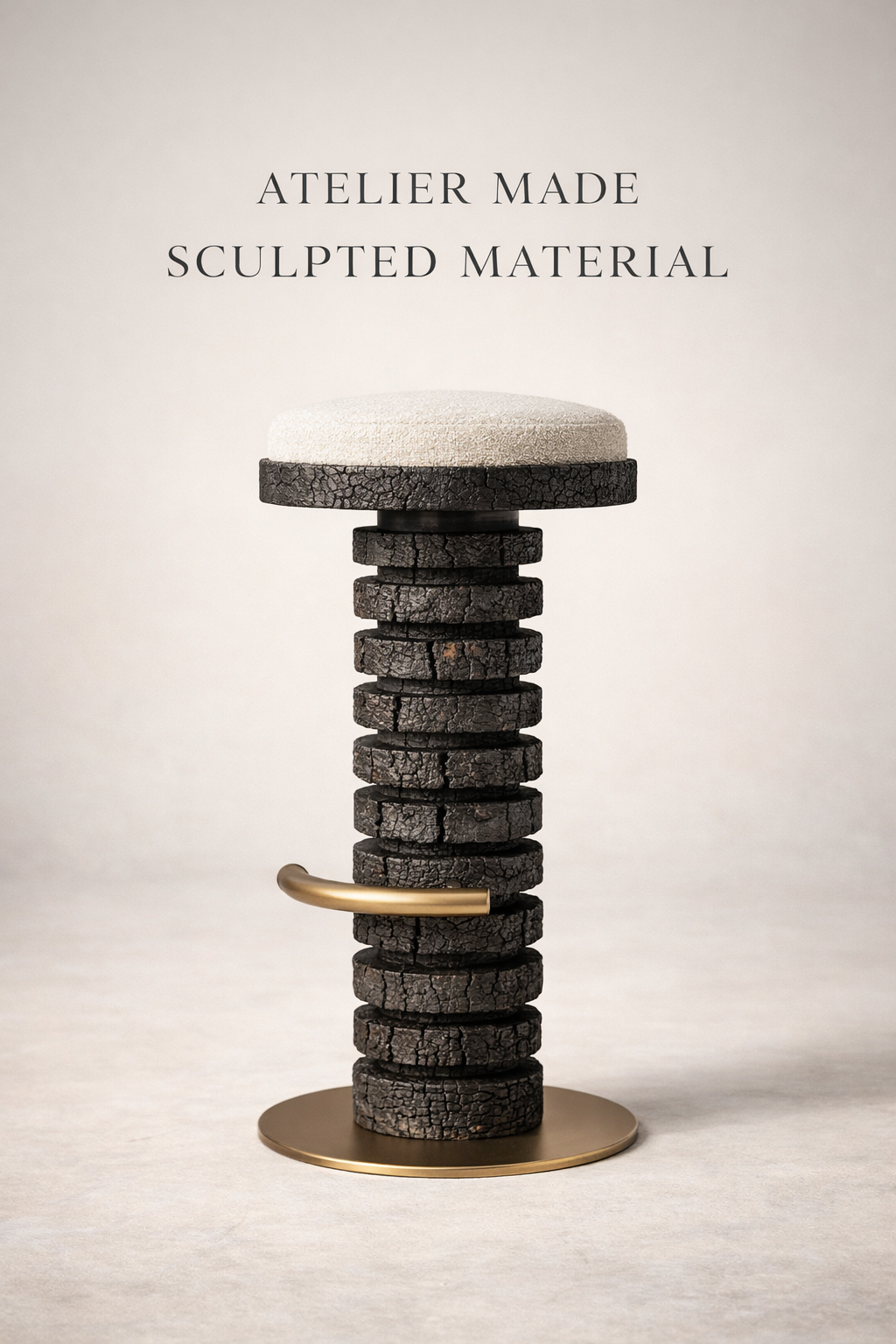 yanmış ahşap bar taburesi özel üretim, özel ölçü sipariş mobilya ısmarlama mobilya heykelsi tabure tasarım, boucle oturumlu bar stool, modern lüks bar taburesi, pirinç detaylı yüksek tabure