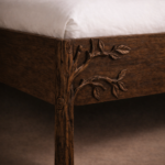 özel üretim oyma ahşap karyola, el işçiligi masif yatak, özel ölçü klasik modern karyola, ısmarlama sanat karyola tasarımı, ahşap oyma detaylı yatak