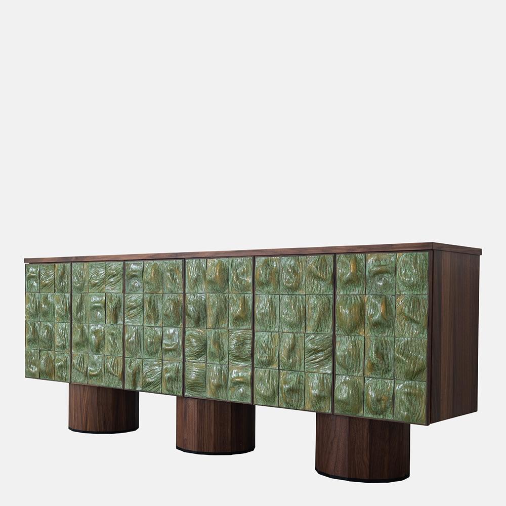 dokulu panel büfe dolabı, seramik efekt kapaklı modern büfe, ceviz gövdeli tasarım konsol, özel üretim büfe mobilya, ısmarlama depolama ünitesi