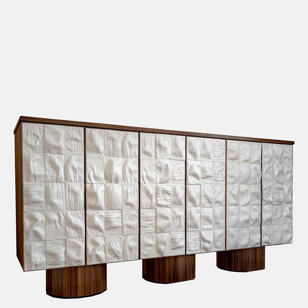 dokulu panel büfe dolabı, seramik efekt kapaklı modern büfe, ceviz gövdeli tasarım konsol, özel üretim büfe mobilya, ısmarlama depolama ünitesi