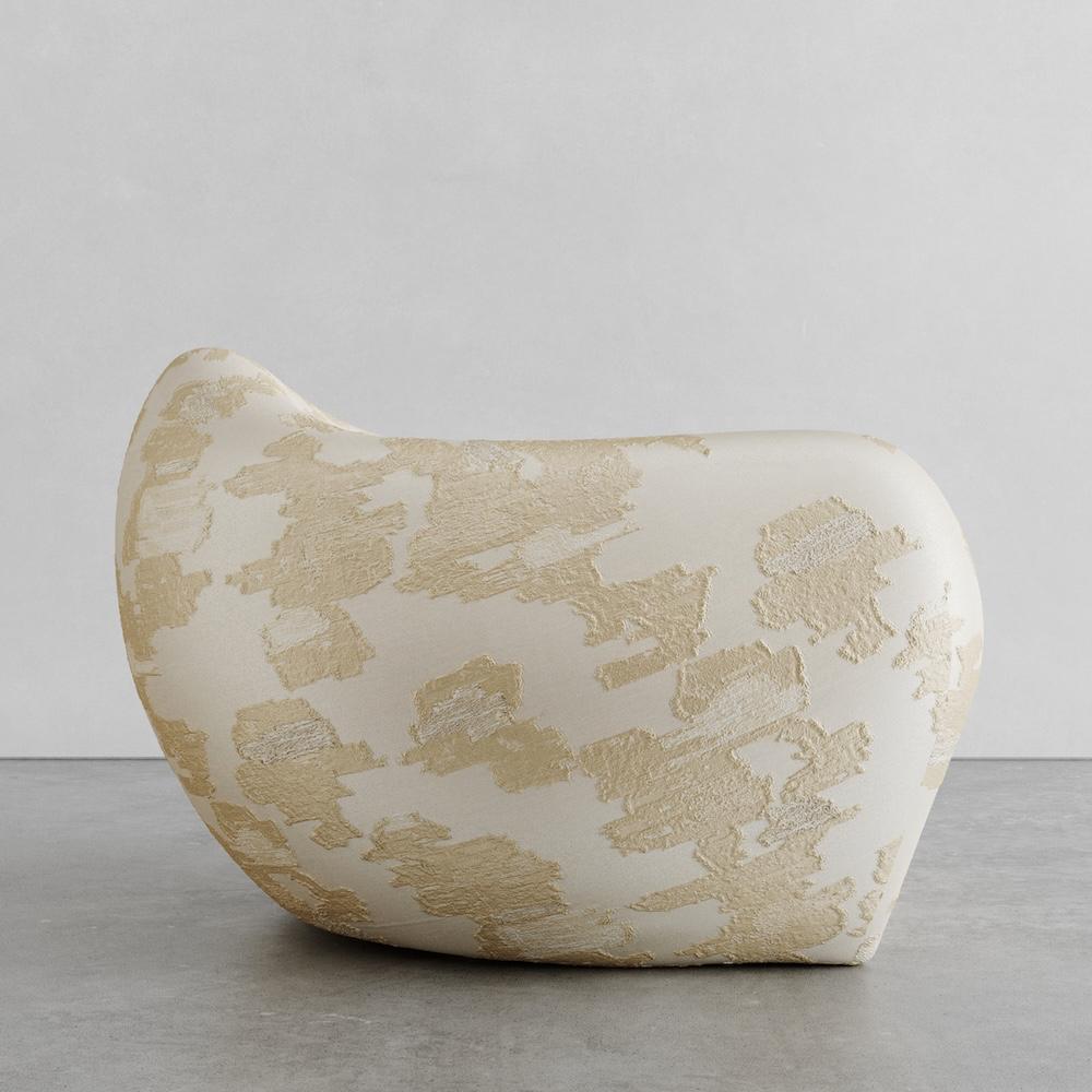 organik form jakar koltuk, desenli modern lounge koltuk, özel üretim tasarım koltuk, sipariş mobilya koltuk, ısmarlama tekstil koltuk