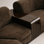 özel üretim yarım daire kanepe, özel ölçü modüler kanepe tasarımı, ısmarlama lounge oturma grubu, ahşap detaylı modern kanepe, organik form büyük kanepe