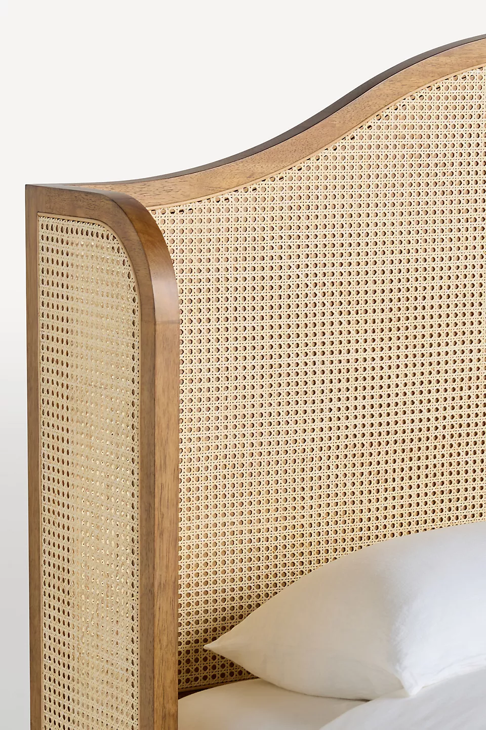 rattan hasır karyola, ahşap başlıklı doğal yatak, özel üretim karyola tasarımı, sipariş mobilya karyola, ısmarlama yatak odası mobilyası