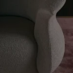 kavisli modern koltuk, çift dokulu tasarım koltuk, özel üretim lounge koltuk, sipariş mobilya koltuk, ısmarlama konfor koltuk