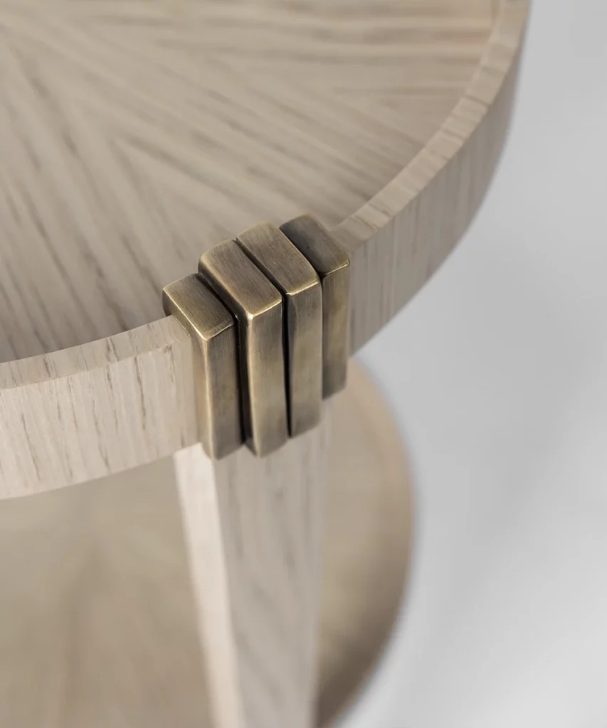 pirinç detaylı ahşap yan sehpa, çift raflı modern sehpa, özel üretim dairesel sehpa, sipariş mobilya yan sehpa, ısmarlama ahşap sehpa