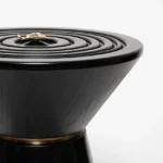 oyma detaylı siyah sehpa, konik form modern yan sehpa, özel üretim heykelsi sehpa, sipariş mobilya dekoratif sehpa, ısmarlama ahşap sehpa