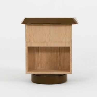 geometrik modern komodin, meşe collectible side table, özel üretim tasarım komodin, döner tabanlı luxury nightstand, heykelsi contemporary komodin