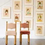 boucle kumaş modern sandalye, torna detaylı meşe dining chair, özel üretim organik sandalye, contemporary artisan yemek sandalyesi, doğal ahşap boucle tasarım sandalye
