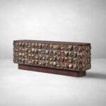 bronz sırlı seramik karolu özel üretim büfe, koyu ceviz gövdeli özel ölçü sideboard, oval köşeli sipariş mobilya büfe, altın yansımalı döküm seramik yüzeyli ısmarlama mobilya, lüks yemek odası büfesi