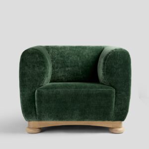 yeşil kadife modern koltuk, organik formlu luxury lounge chair, özel üretim contemporary berjer, meşe kaideli tasarım koltuk, collectible design yeşil lounge chair