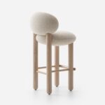 krem benekli boucle özel üretim bar sandalyesi, açık meşe özel ölçü bar chair, silindirik ayaklı sipariş mobilya sandalye, metal ayaklıklı ısmarlama mobilya bar sandalyesi, yuvarlak sırtlı modern luxury bar chair