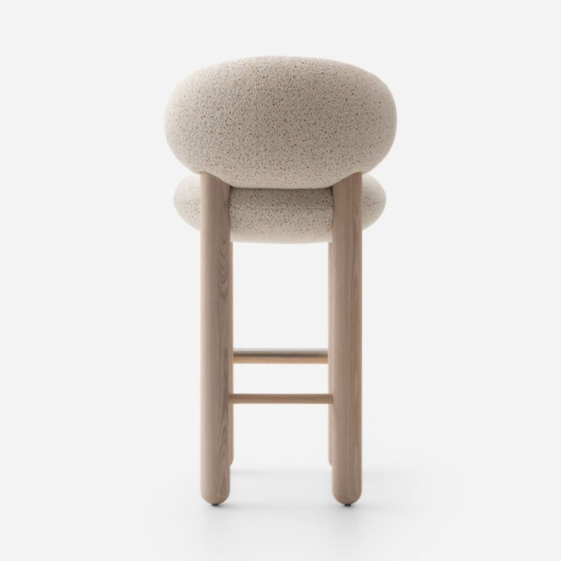 krem benekli boucle özel üretim bar sandalyesi, açık meşe özel ölçü bar chair, silindirik ayaklı sipariş mobilya sandalye, metal ayaklıklı ısmarlama mobilya bar sandalyesi, yuvarlak sırtlı modern luxury bar chair
