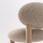 krem benekli boucle özel üretim bar sandalyesi, açık meşe özel ölçü bar chair, silindirik ayaklı sipariş mobilya sandalye, metal ayaklıklı ısmarlama mobilya bar sandalyesi, yuvarlak sırtlı modern luxury bar chair