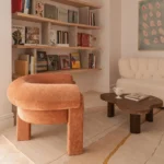 collectible boucle koltuk, oversized lounge chair design, organik contemporary koltuk, ozel uretim sculptural lounge chair, heykelsi modern berjer