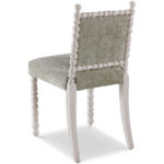 torna detayli luxury sandalye, contemporary classic dining chair, pudra kadife designer sandalye, ozel uretim ahsap sandalye, feminine luxury yemek odasi sandalyesi