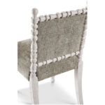 torna detayli luxury sandalye, contemporary classic dining chair, pudra kadife designer sandalye, ozel uretim ahsap sandalye, feminine luxury yemek odasi sandalyesi