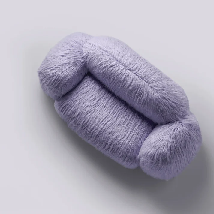 peluş contemporary kanepe, organik collectible design sofa, özel üretim fluffy luxury koltuk, pudra pembe modern kanepe, heykelsi playful sofa