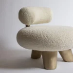 boucle modern koltuk, organik formlu sculptural lounge chair, özel üretim minimal koltuk, contemporary collectible furniture chair, yumuşak formlu tasarım koltuk