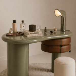 zeytin yeşili lake özel üretim makyaj masası, deri çekmeceli özel ölçü vanity desk, silindirik ayaklı sipariş mobilya masa, organik formlu ısmarlama mobilya makyaj masası, modern lüks dressing table tasarımı