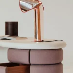 zeytin yeşili lake özel üretim makyaj masası, deri çekmeceli özel ölçü vanity desk, silindirik ayaklı sipariş mobilya masa, organik formlu ısmarlama mobilya makyaj masası, modern lüks dressing table tasarımı
