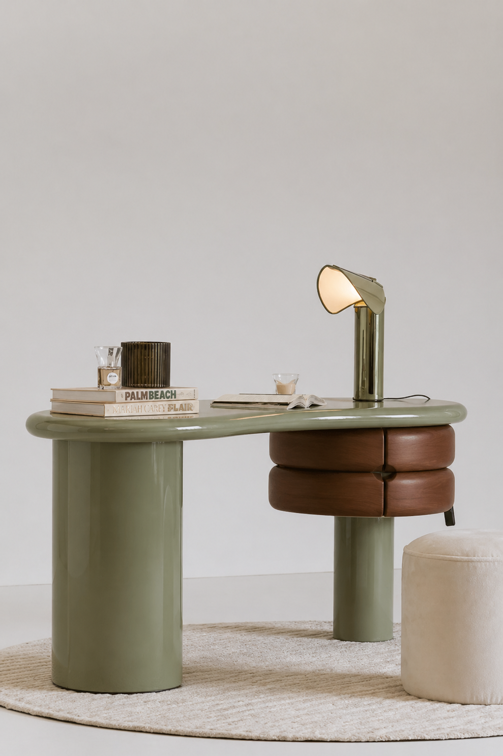 zeytin yeşili lake özel üretim makyaj masası, deri çekmeceli özel ölçü vanity desk, silindirik ayaklı sipariş mobilya masa, organik formlu ısmarlama mobilya makyaj masası, modern lüks dressing table tasarımı