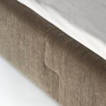 kavisli başlıklı modern karyola, döşemeli tasarım yatak, özel üretim kumaş kaplı karyola, yumuşak form minimal yatak, ısmarlama modern karyola