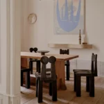 brutalist ahşap sandalye, siyah modern dining chair, özel üretim sculptural sandalye, monolitik contemporary chair, collectible tasarım yemek sandalyesi