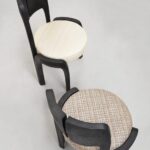 siyah meşe modern sandalye, minimal contemporary dining chair, özel üretim organik sandalye, sculptural ahşap yemek sandalyesi, soft brutalist tasarım chair
