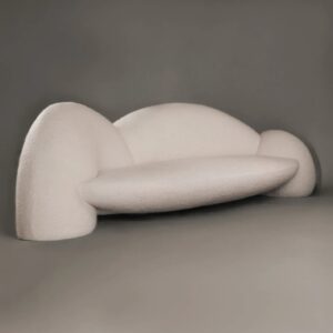 organik boucle kanepe, heykelsi contemporary sofa, özel üretim collectible design kanepe, modern luxury sculptural koltuk, yere yakın organik form kanepe