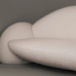 organik boucle kanepe, heykelsi contemporary sofa, özel üretim collectible design kanepe, modern luxury sculptural koltuk, yere yakın organik form kanepe