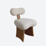 organik modern sandalye, boucle contemporary dining chair, özel üretim sculptural sandalye, masif ahşap tasarım chair, collectible artisan yemek sandalyesi