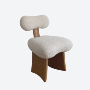 organik modern sandalye, boucle contemporary dining chair, özel üretim sculptural sandalye, masif ahşap tasarım chair, collectible artisan yemek sandalyesi