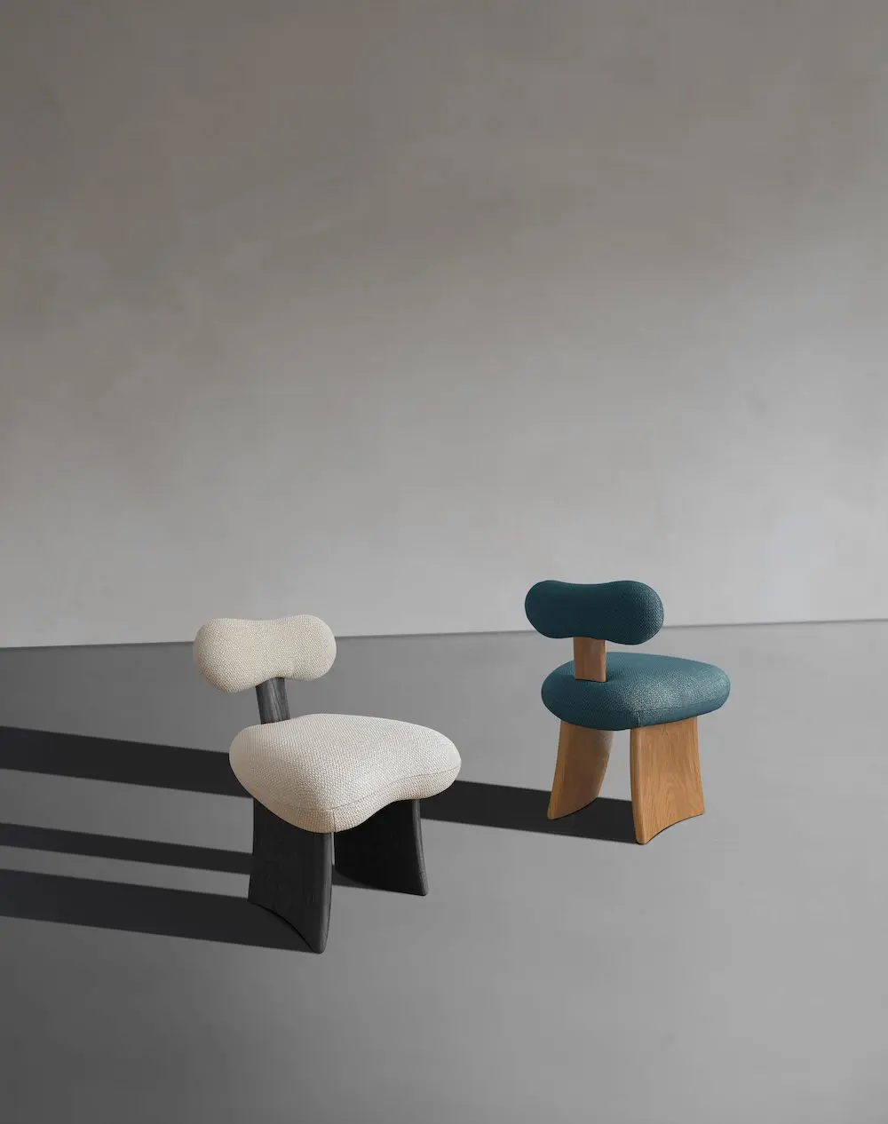 organik modern sandalye, boucle contemporary dining chair, özel üretim sculptural sandalye, masif ahşap tasarım chair, collectible artisan yemek sandalyesi