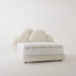 bulut formlu modern karyola, boucle kumaş luxury bed, özel üretim organik başlıklı yatak, contemporary çocuk odası karyolası, oversized sculptural tasarım yatak